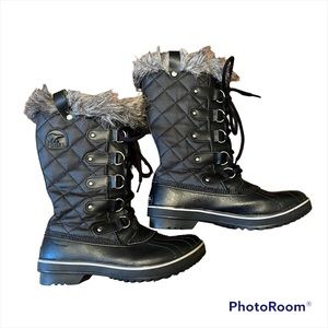 Sorel Tofino II boots size 8.5